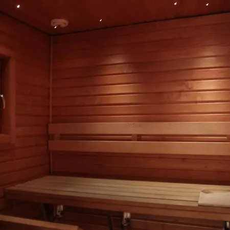 Wilderness Kuusamo Chalet *