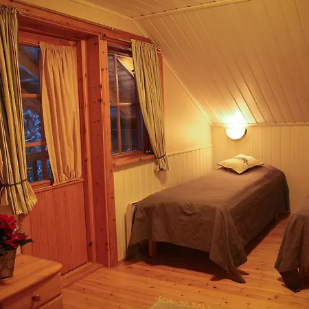 Wilderness Kuusamo Chalet Kiviperä