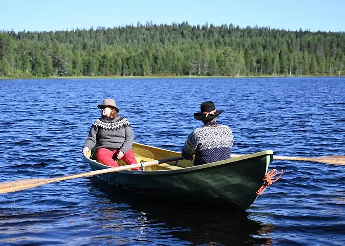 Wilderness Kuusamo Chalet *